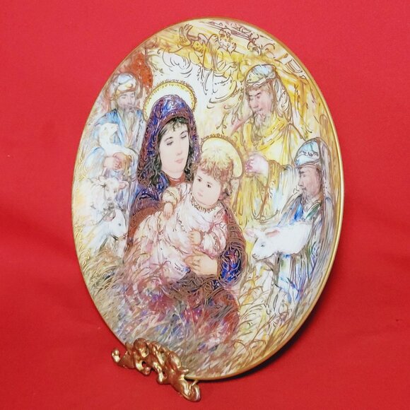 Adoration of the Shepherds Edna Hibel Christmas Plate 1988 Edwin M Knowles Mary - Picture 11 of 11